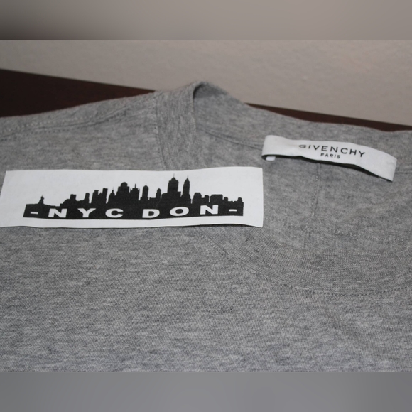 Givenchy Rottweiler T-shirt, Size M, Unisex Shirt Preowned (Light Grey only) - Picture 3 of 6